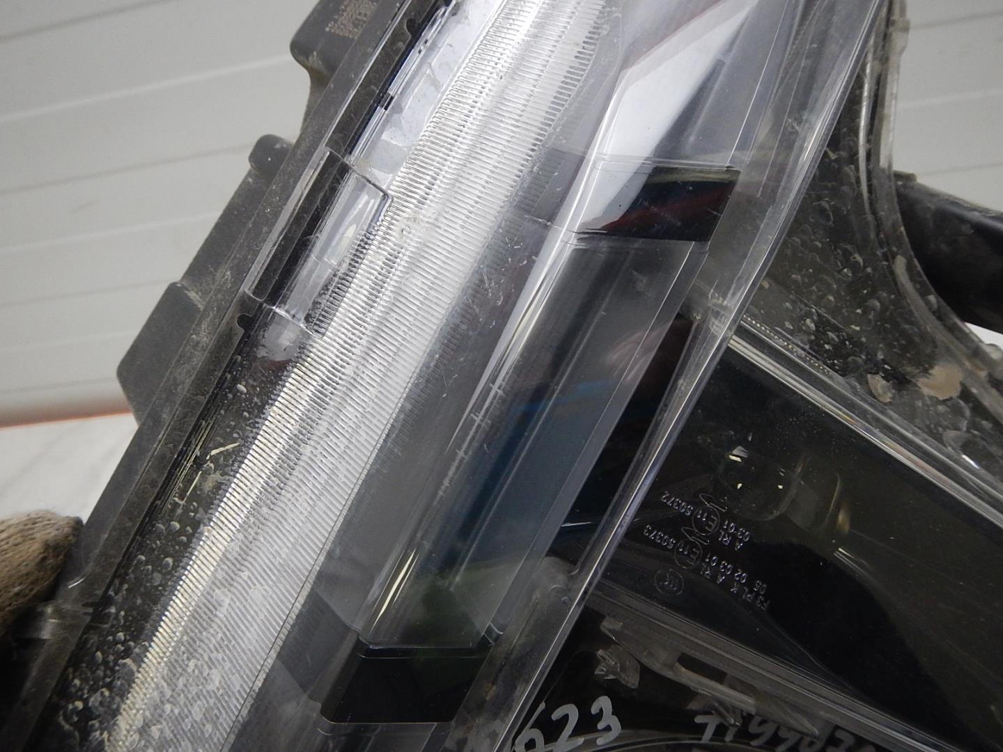 Фара дневного света левая (ходовые огни)