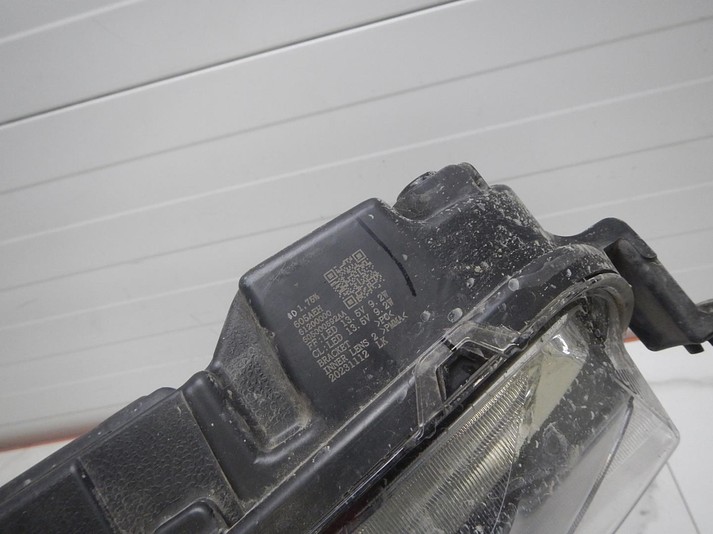 Фара дневного света левая (ходовые огни)