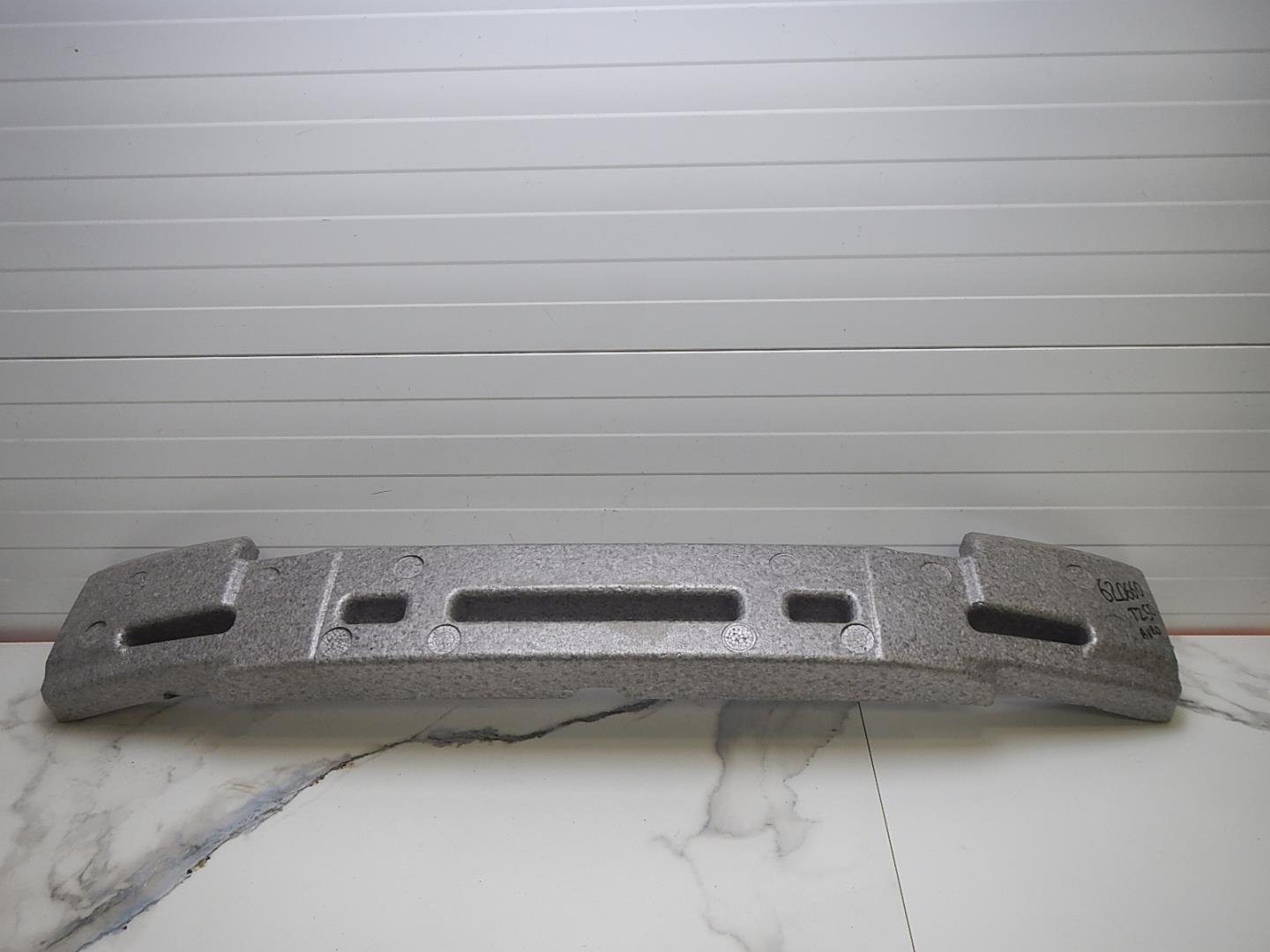 Наполнитель переднего бампера