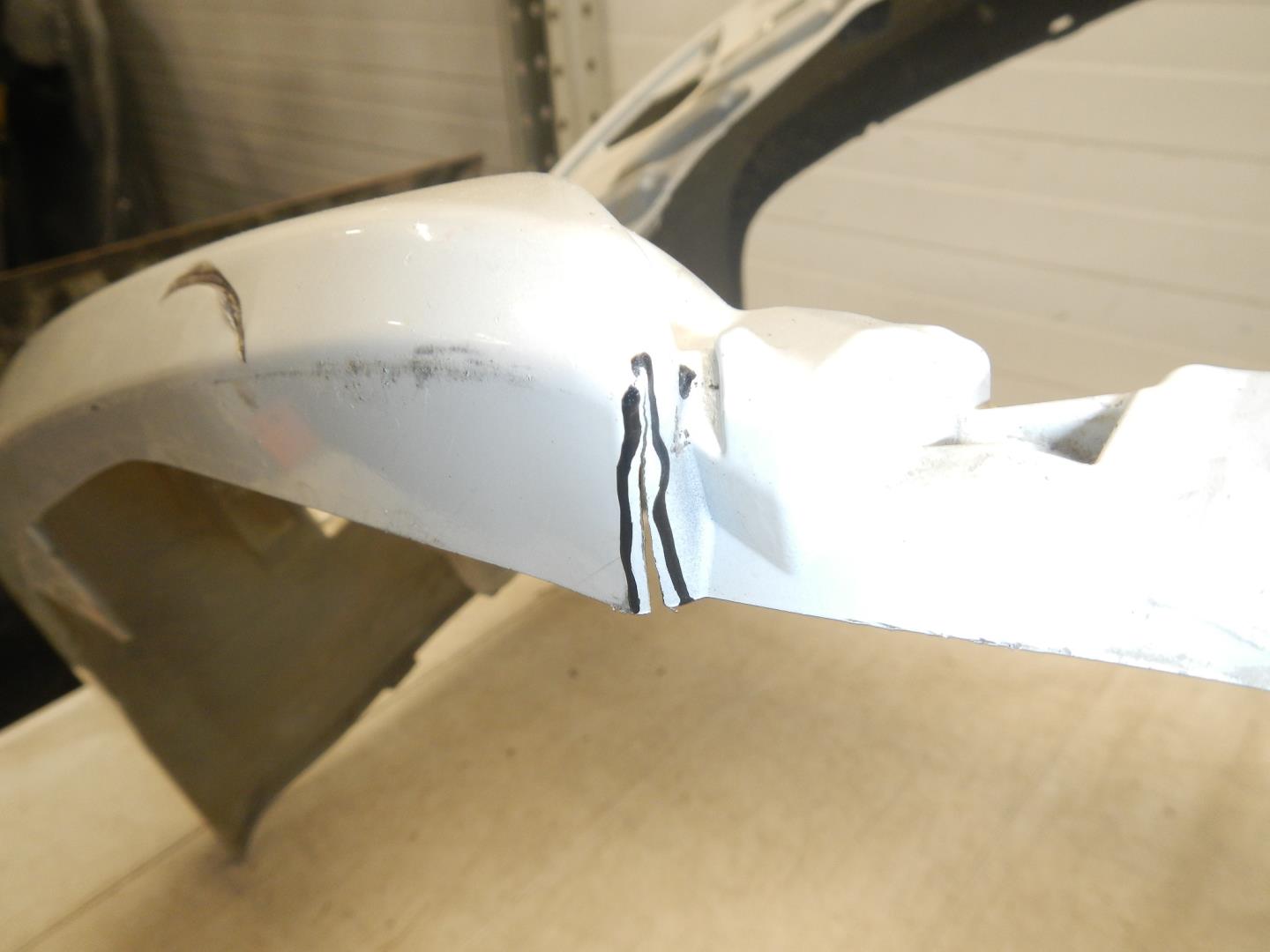 Бампер передний