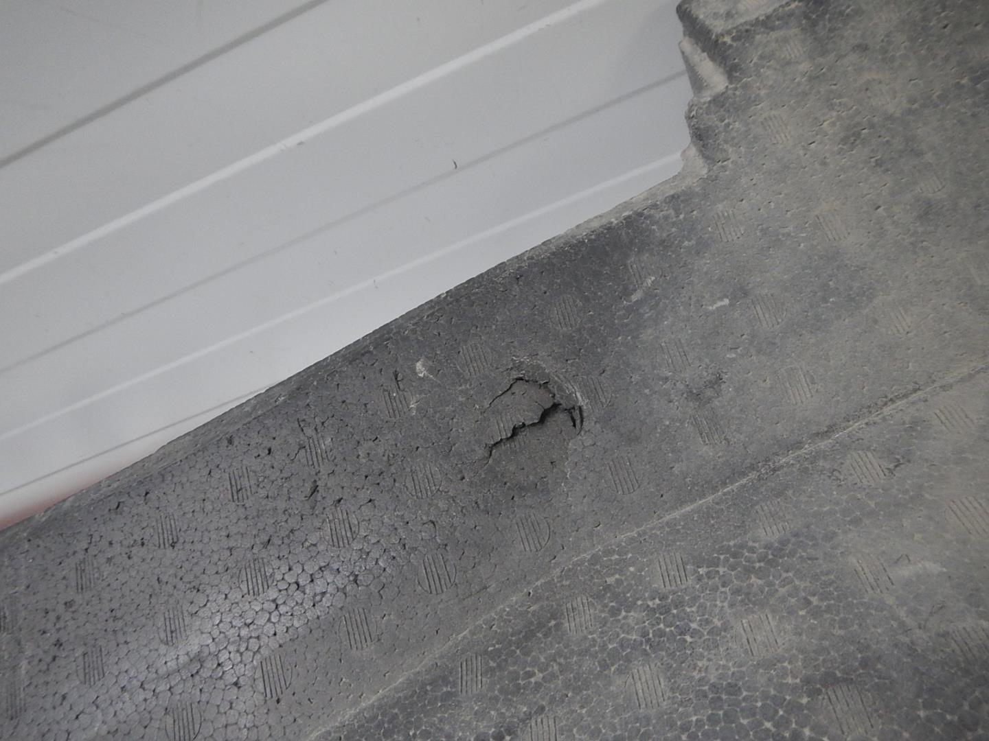 Наполнитель переднего бампера