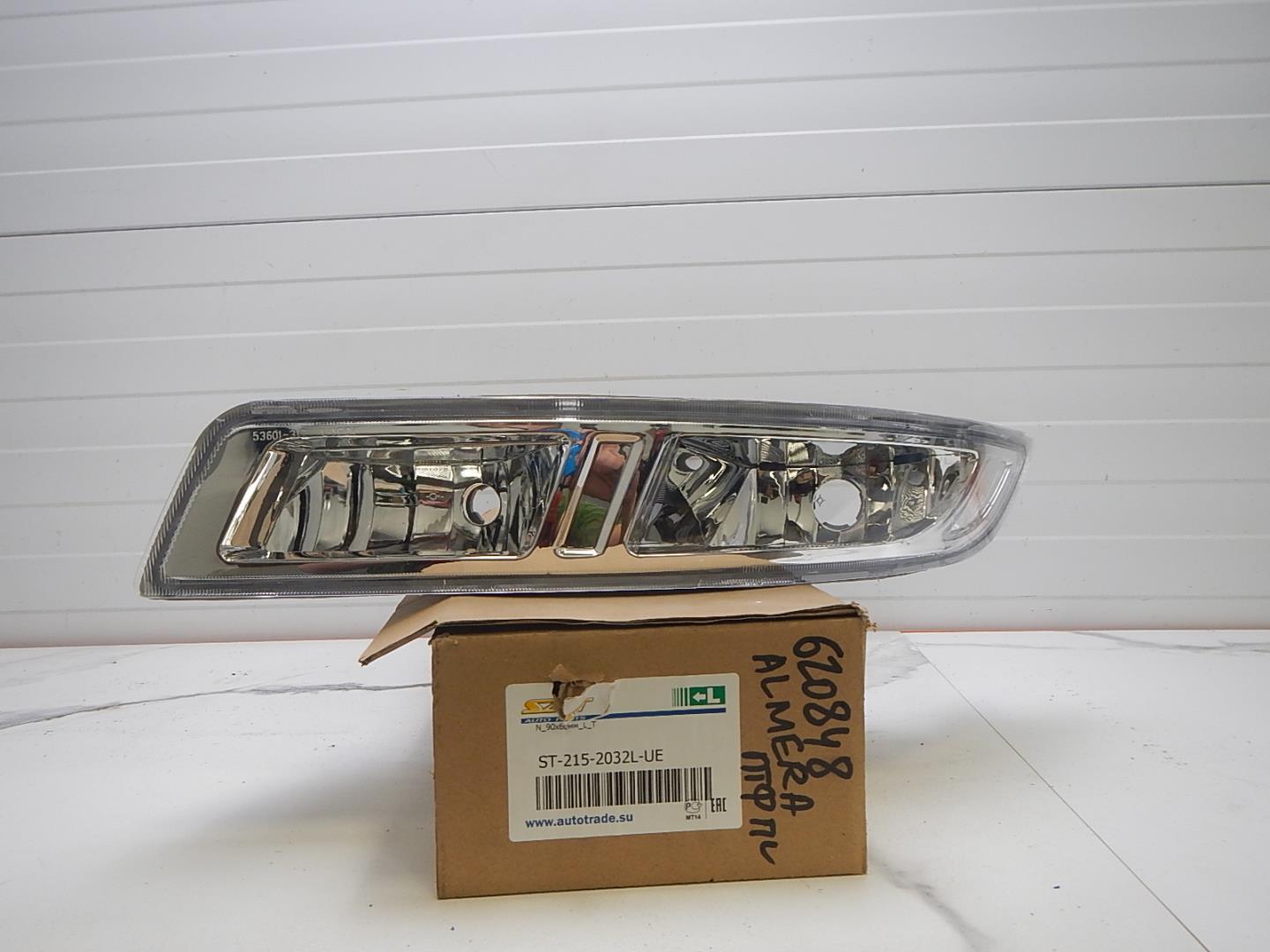 Фара противотуманная левая