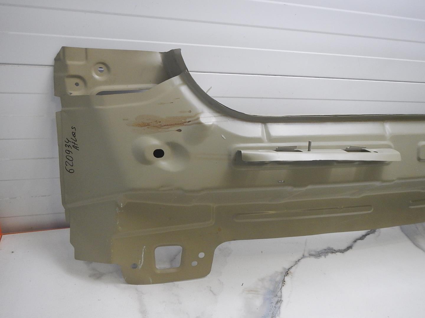 Панель задняя