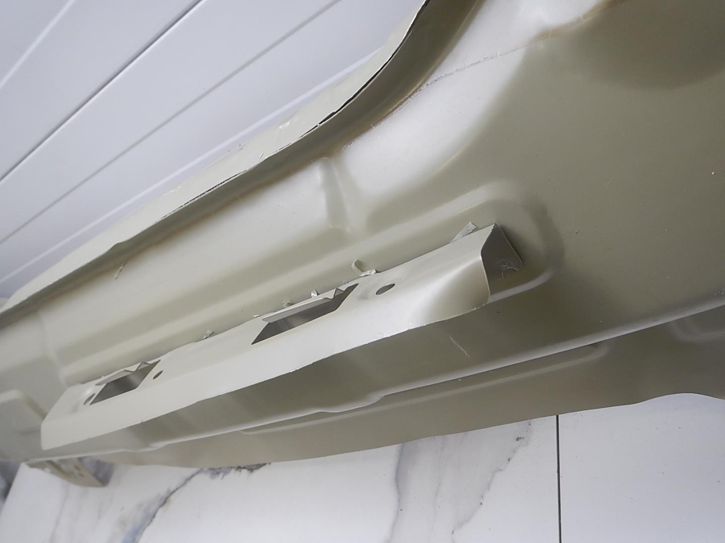 Панель задняя