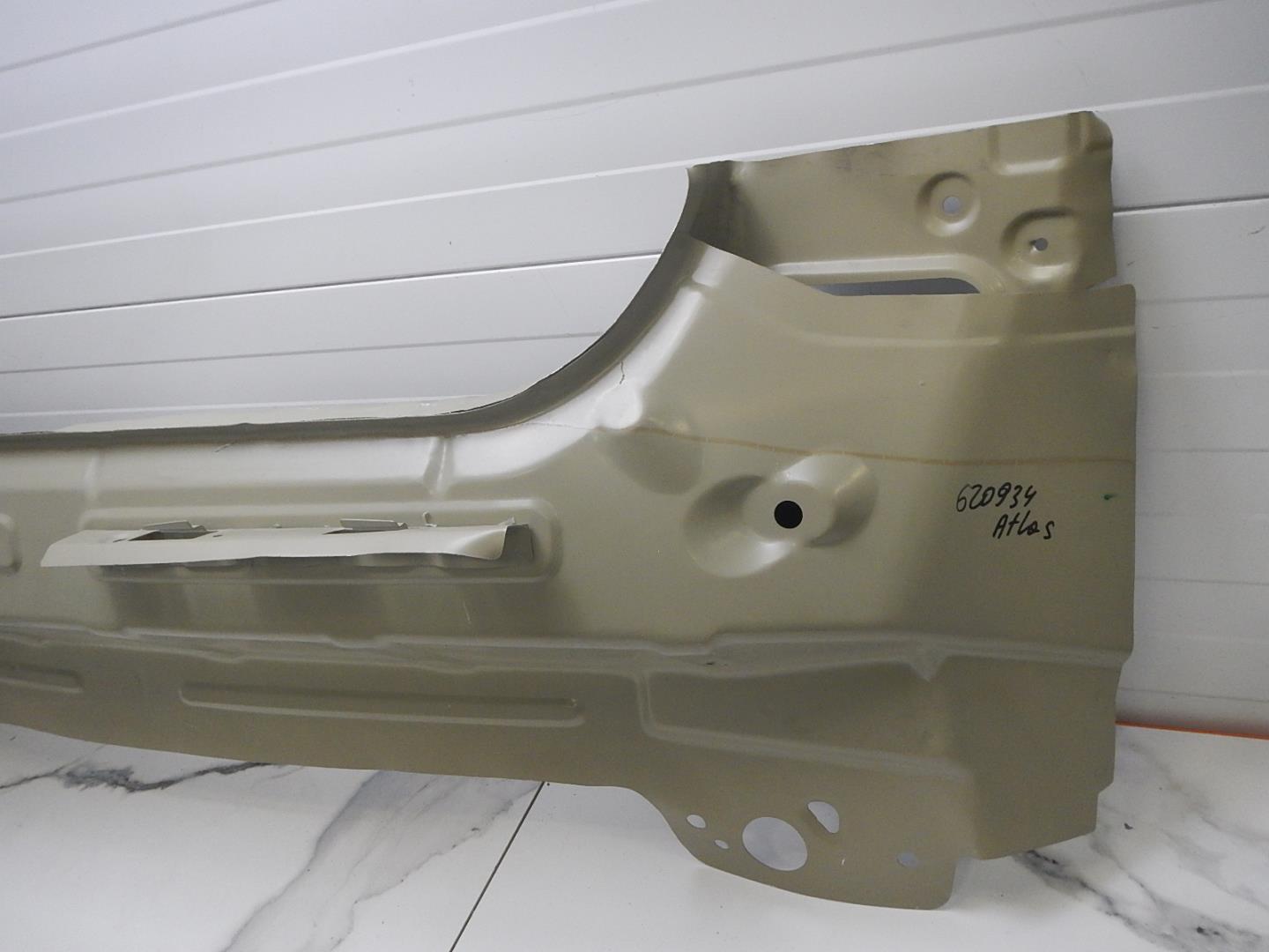 Панель задняя