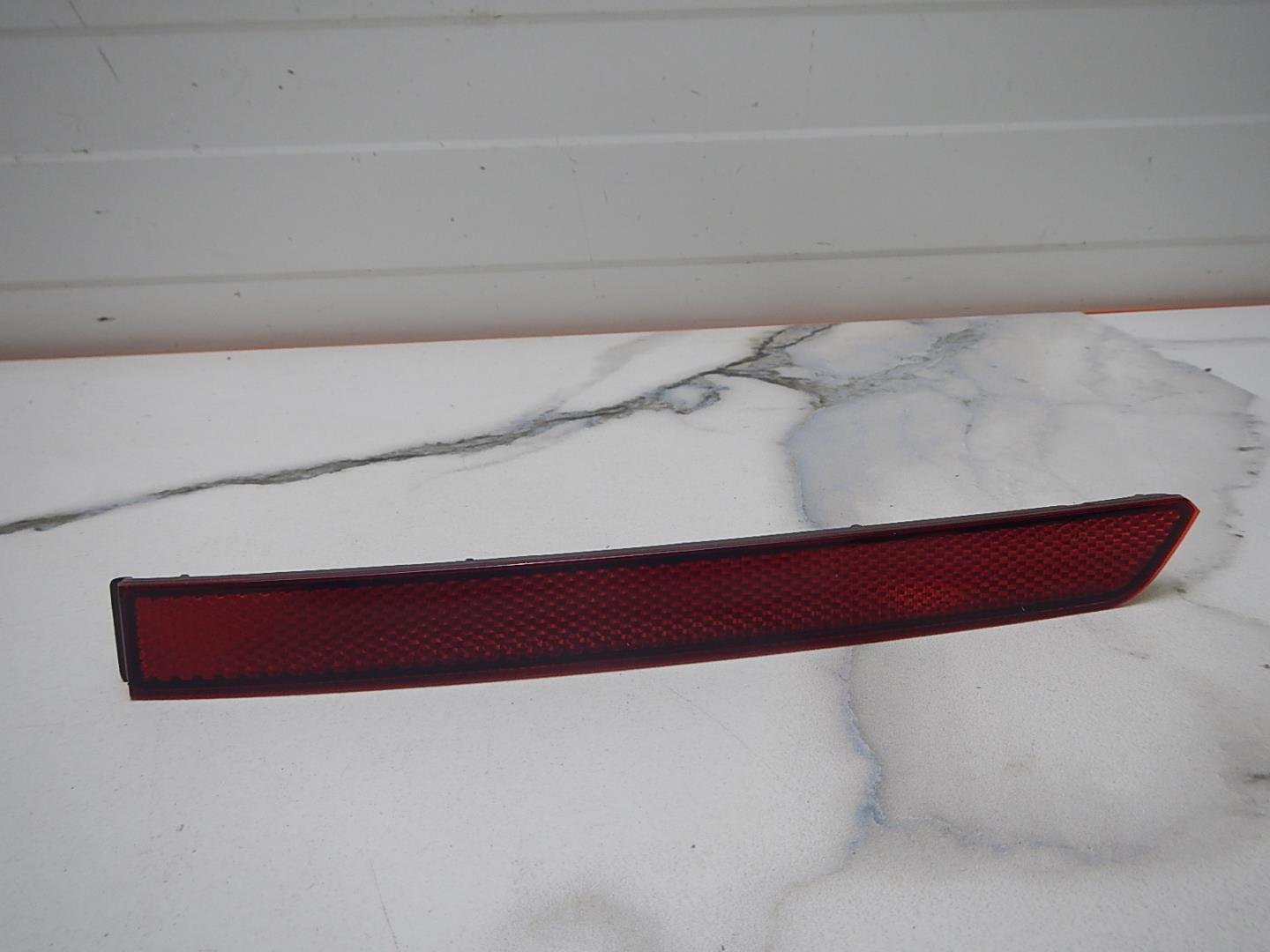 Отражатель в бампер задний правый