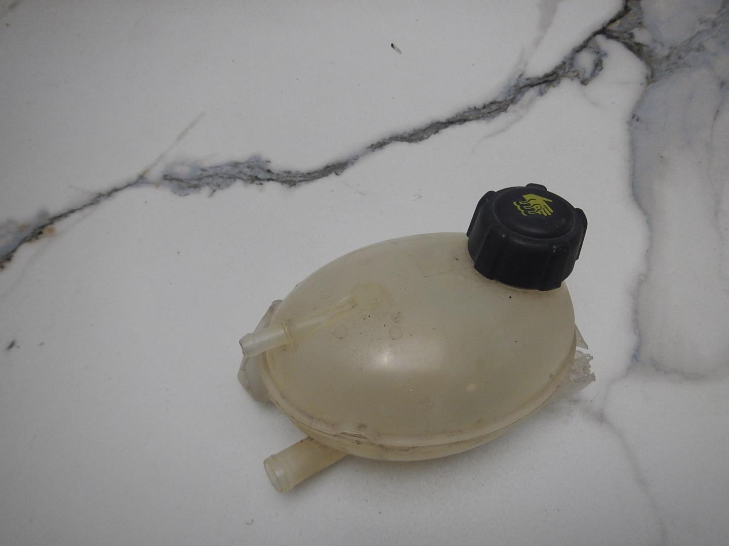 Бачок расширительный