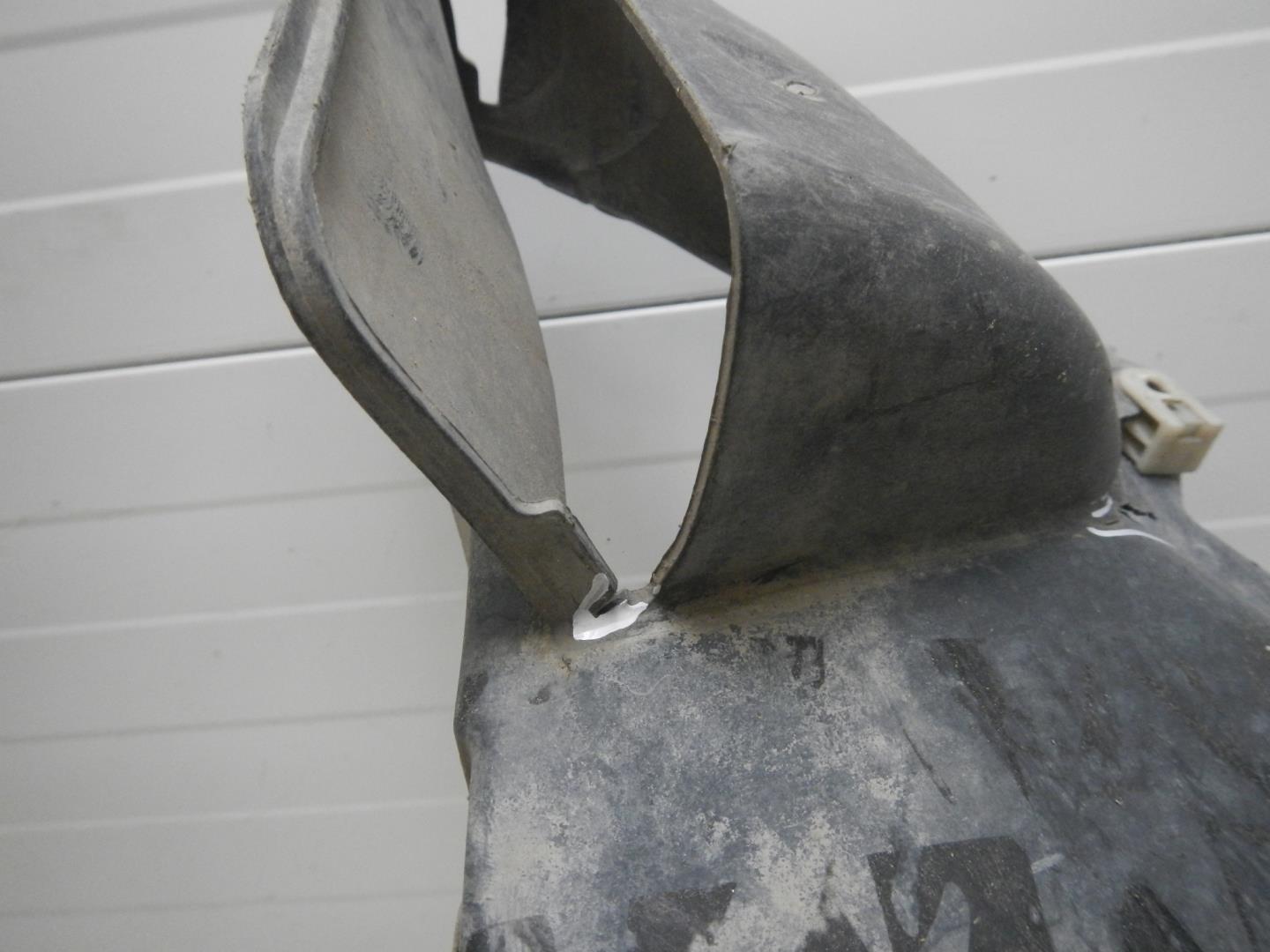 Локер передний правый