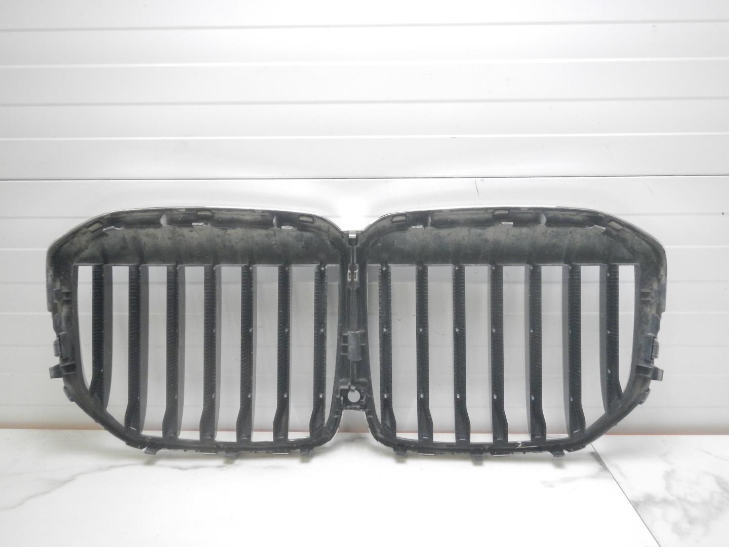 Решетка радиатора