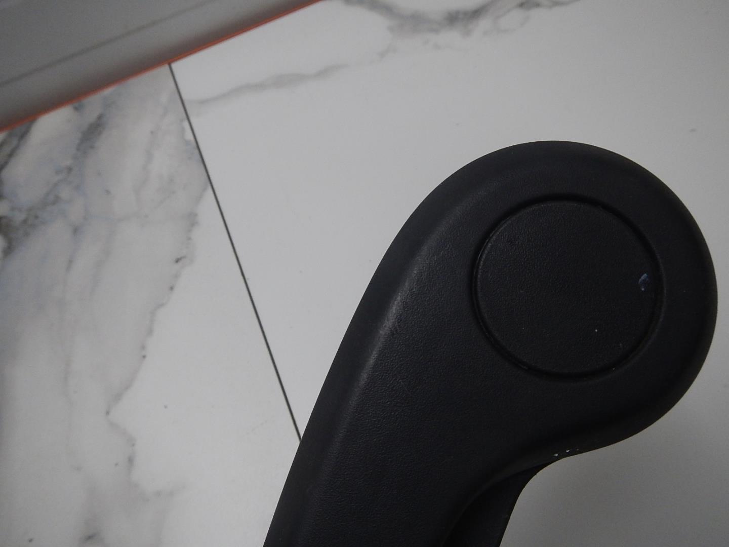 Ручка сиденья