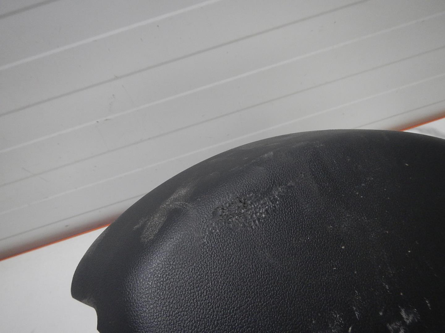 Обшивка двери багажника