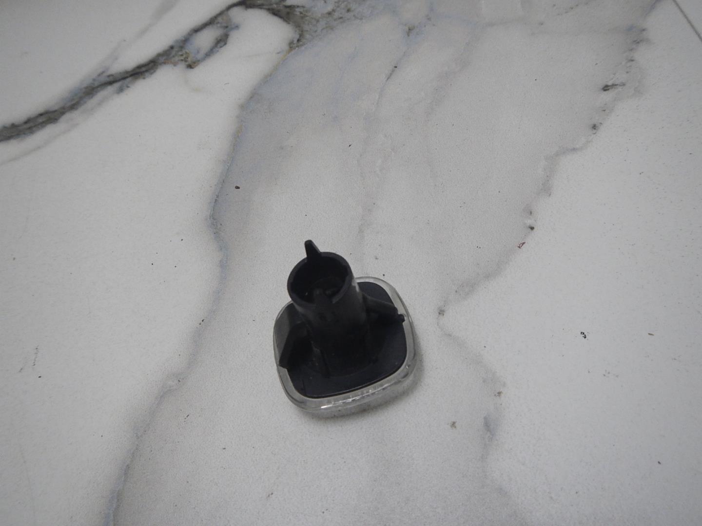 Указатель поворота правый