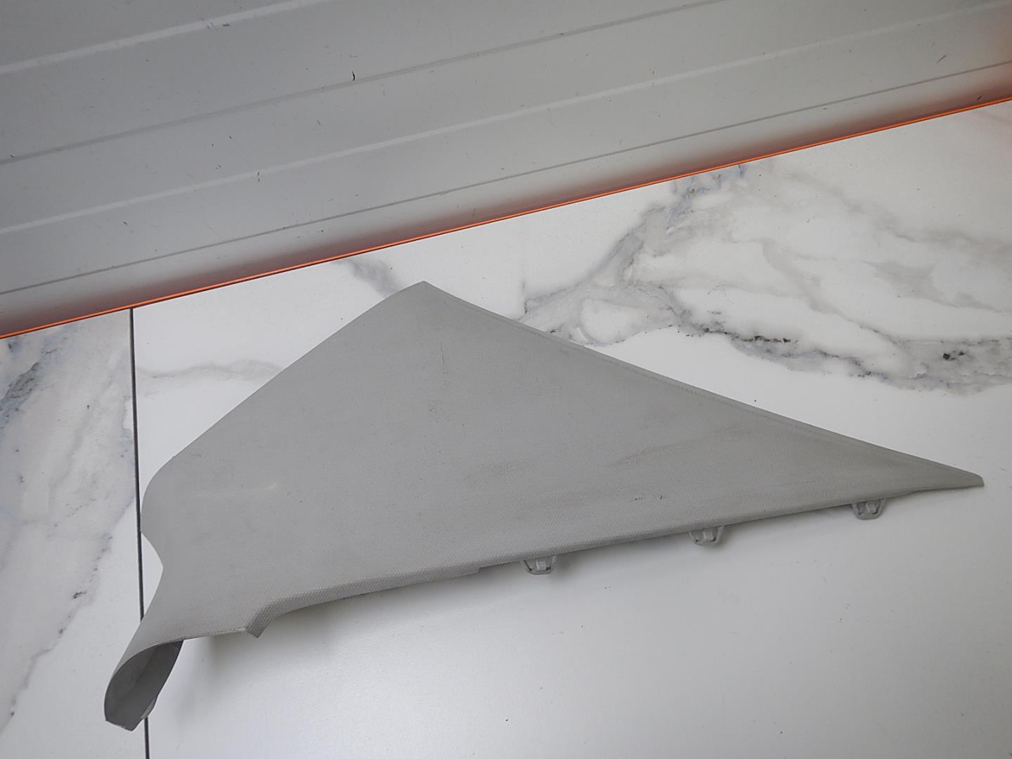 Обшивка стойки