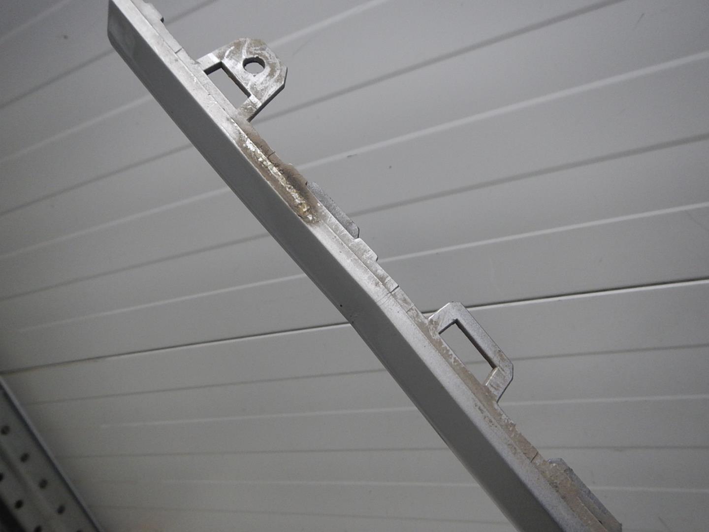 Молдинг заднего бампера