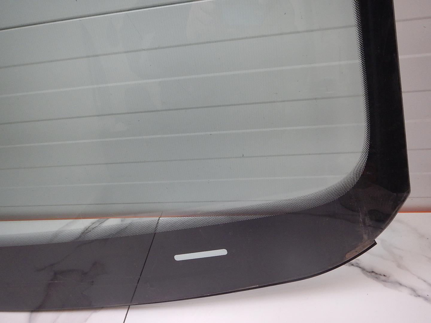 Стекло лобовое (ветровое)