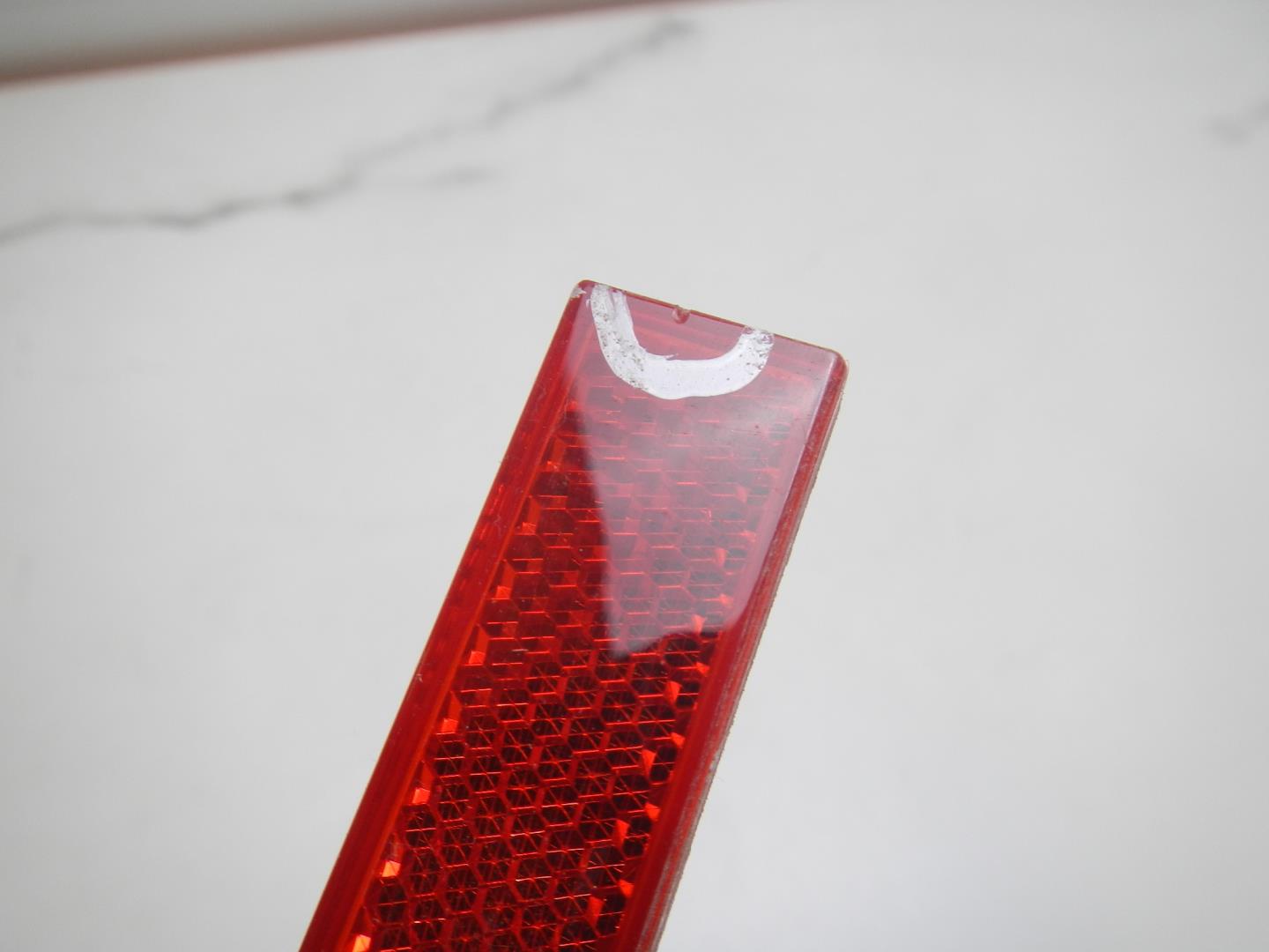 Отражатель в бампер задний правый