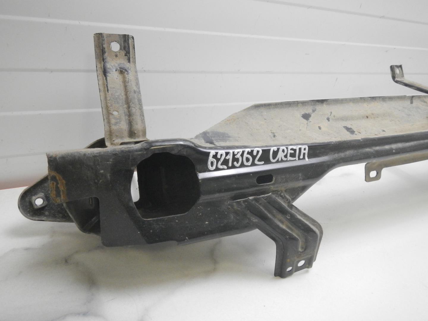 Усилитель заднего бампера