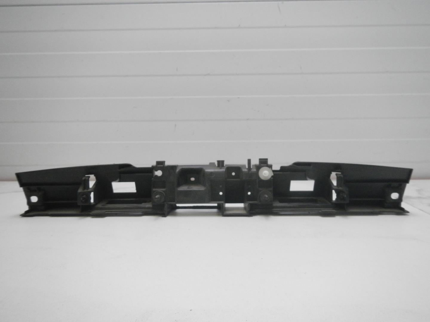 Накладка двери багажника