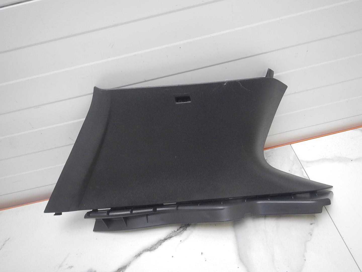 Обшивка стойки