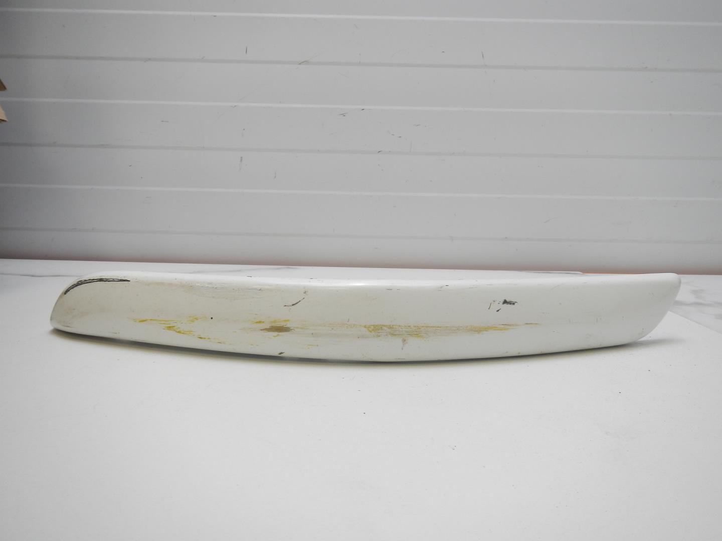 Молдинг переднего бампера левый