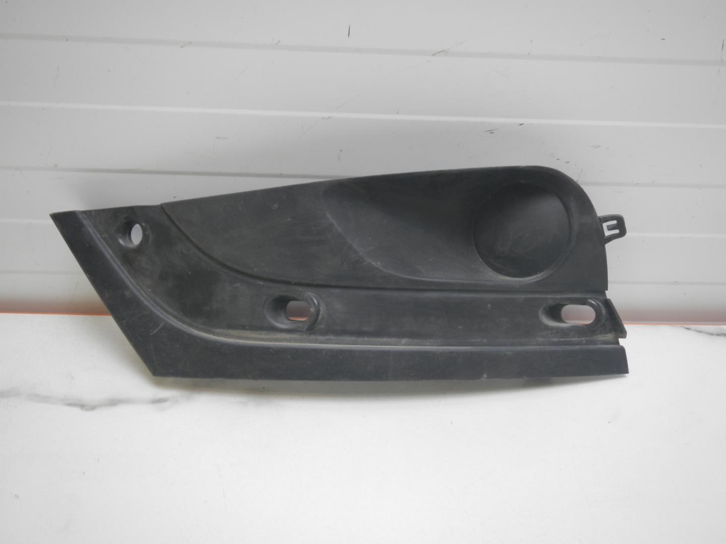 Решетка в бампер левая