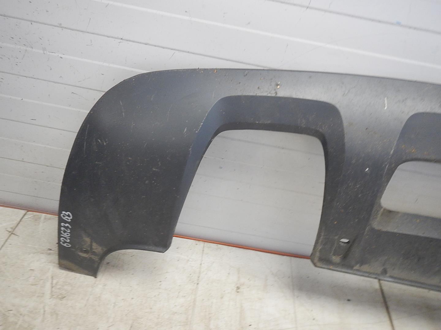 Накладка заднего бампера