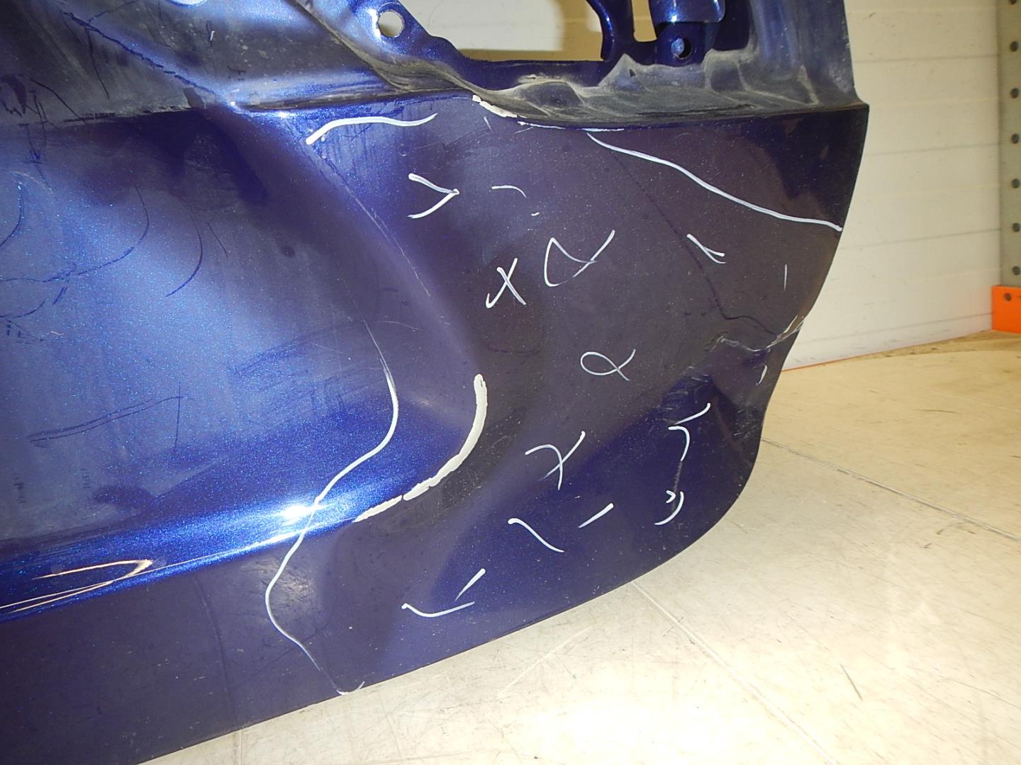 Дверь багажника