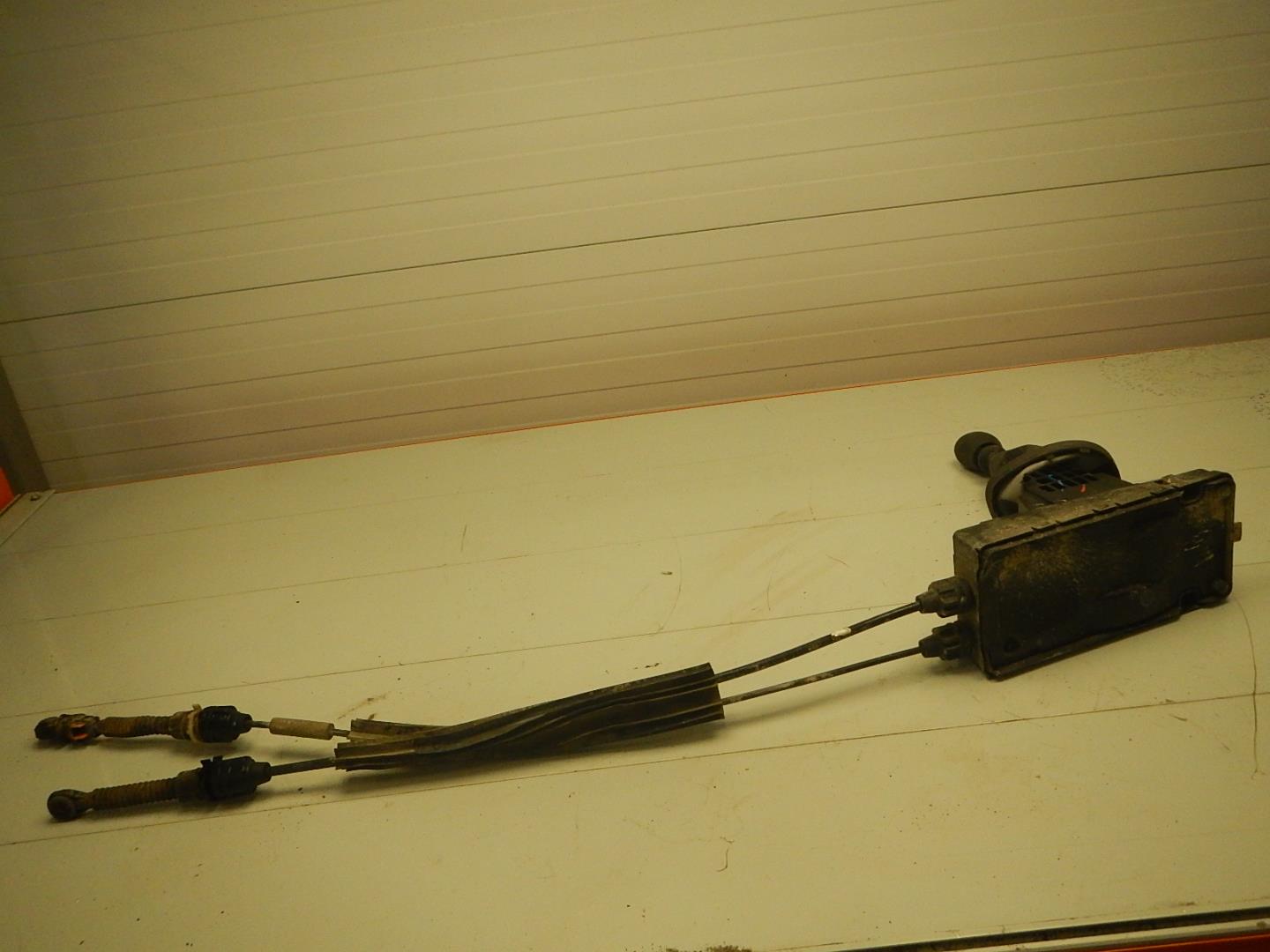 Кулиса МКПП / АКПП