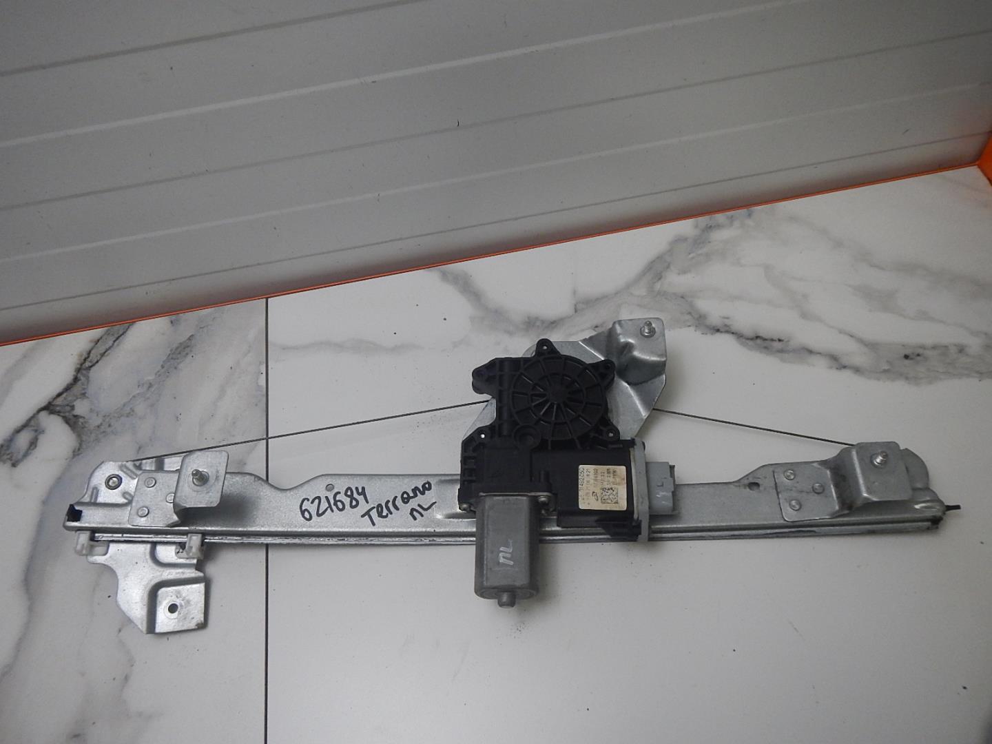 Стеклоподъемник электр. передний левый