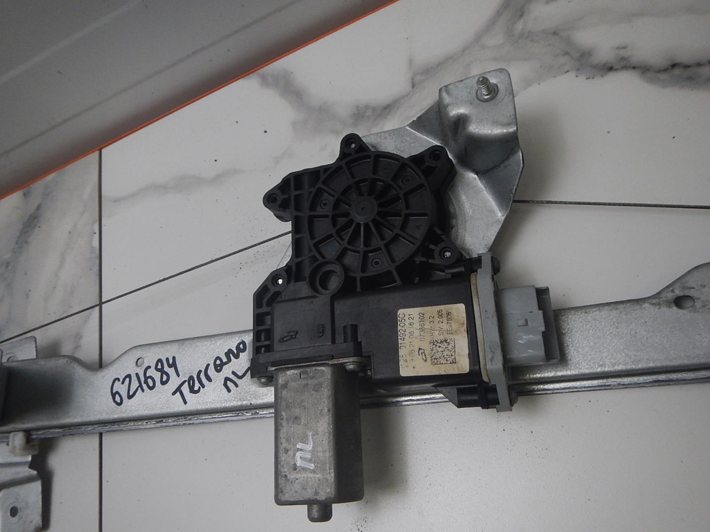 Стеклоподъемник электр. передний левый