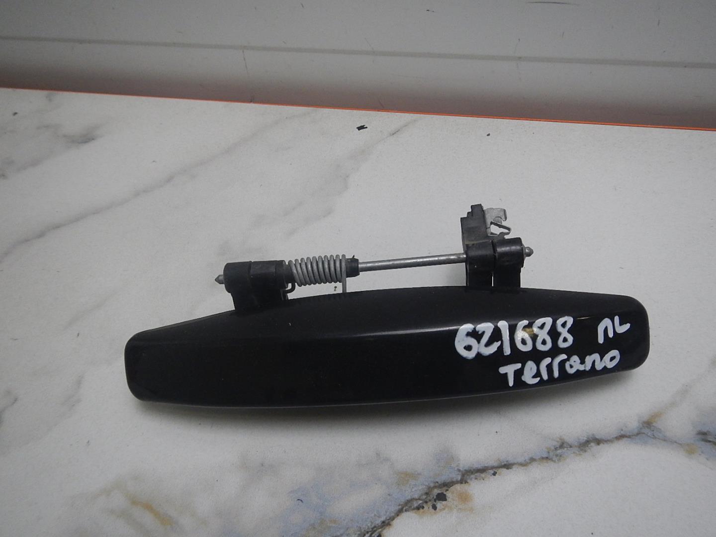 Ручка двери передней наружная левая