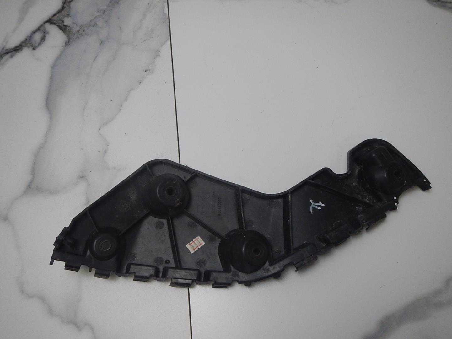 Кронштейн заднего бампера левый