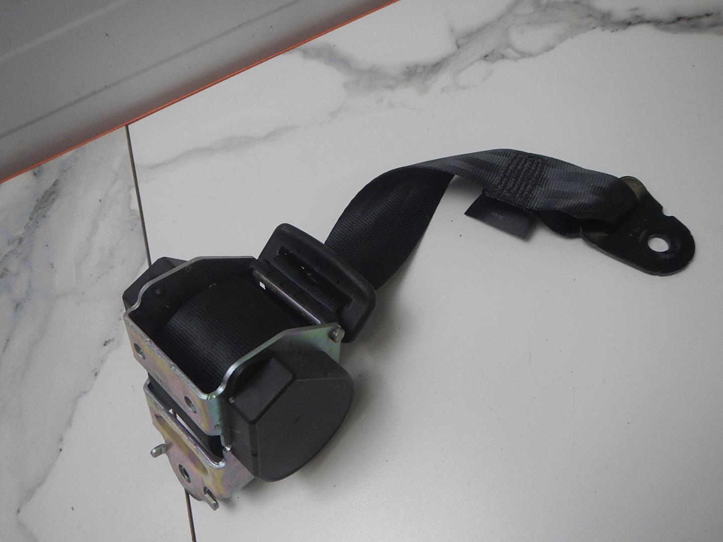 Ремень безопасности