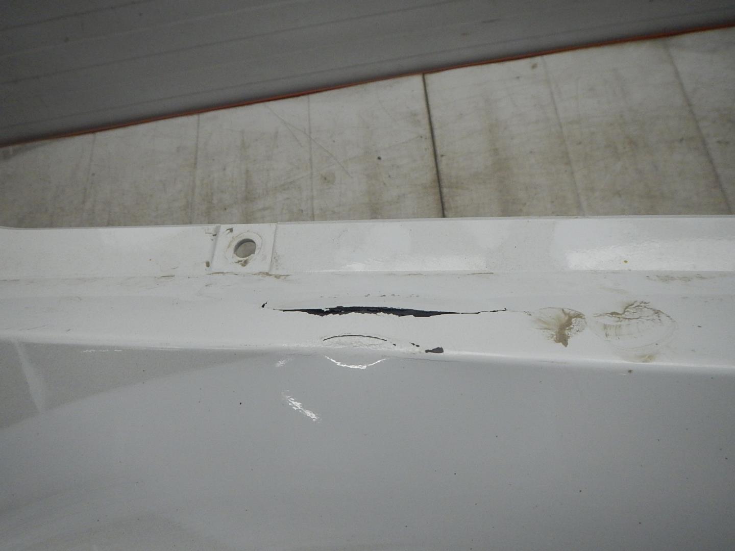 Бампер задний