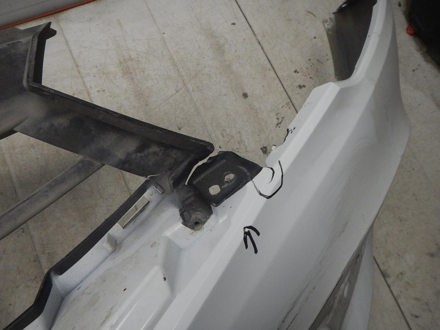 Бампер передний