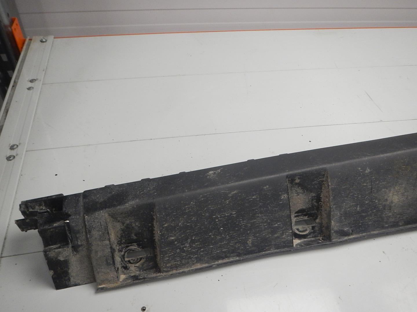 Накладка на порог (наружная)