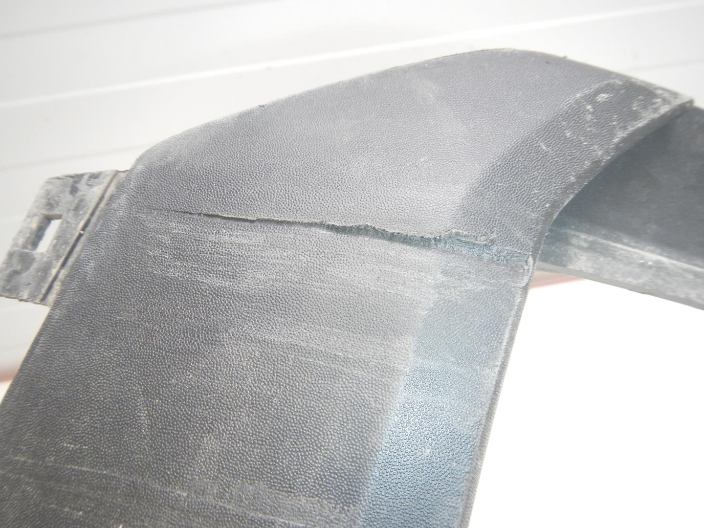 Решетка в бампер левая