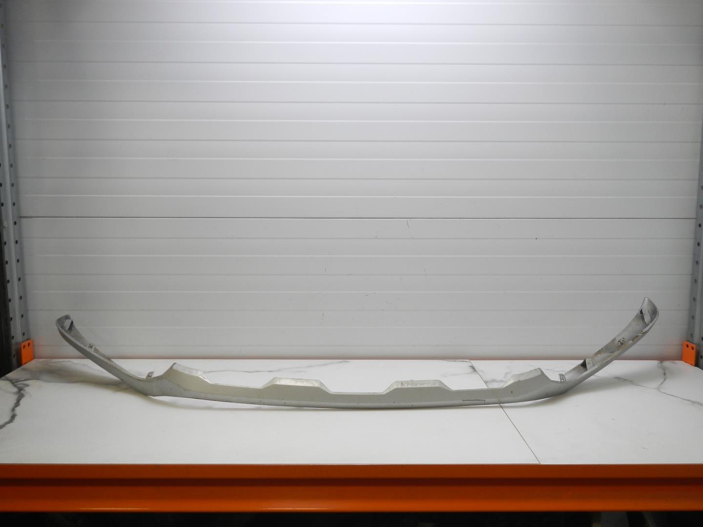 Накладка переднего бампера