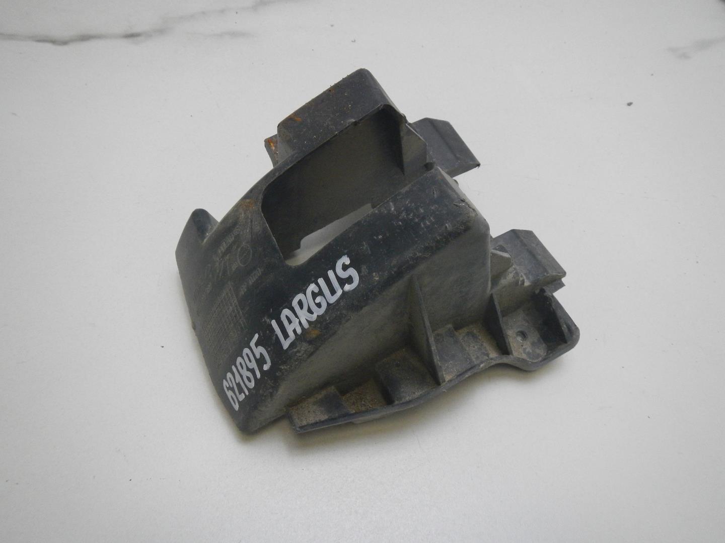 Кронштейн заднего бампера левый