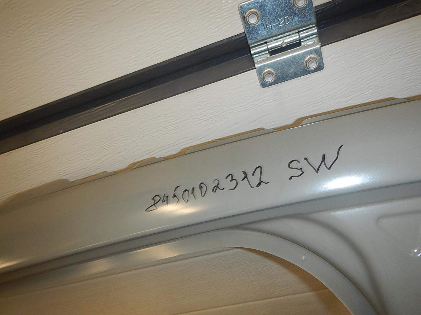 Кузовной элемент