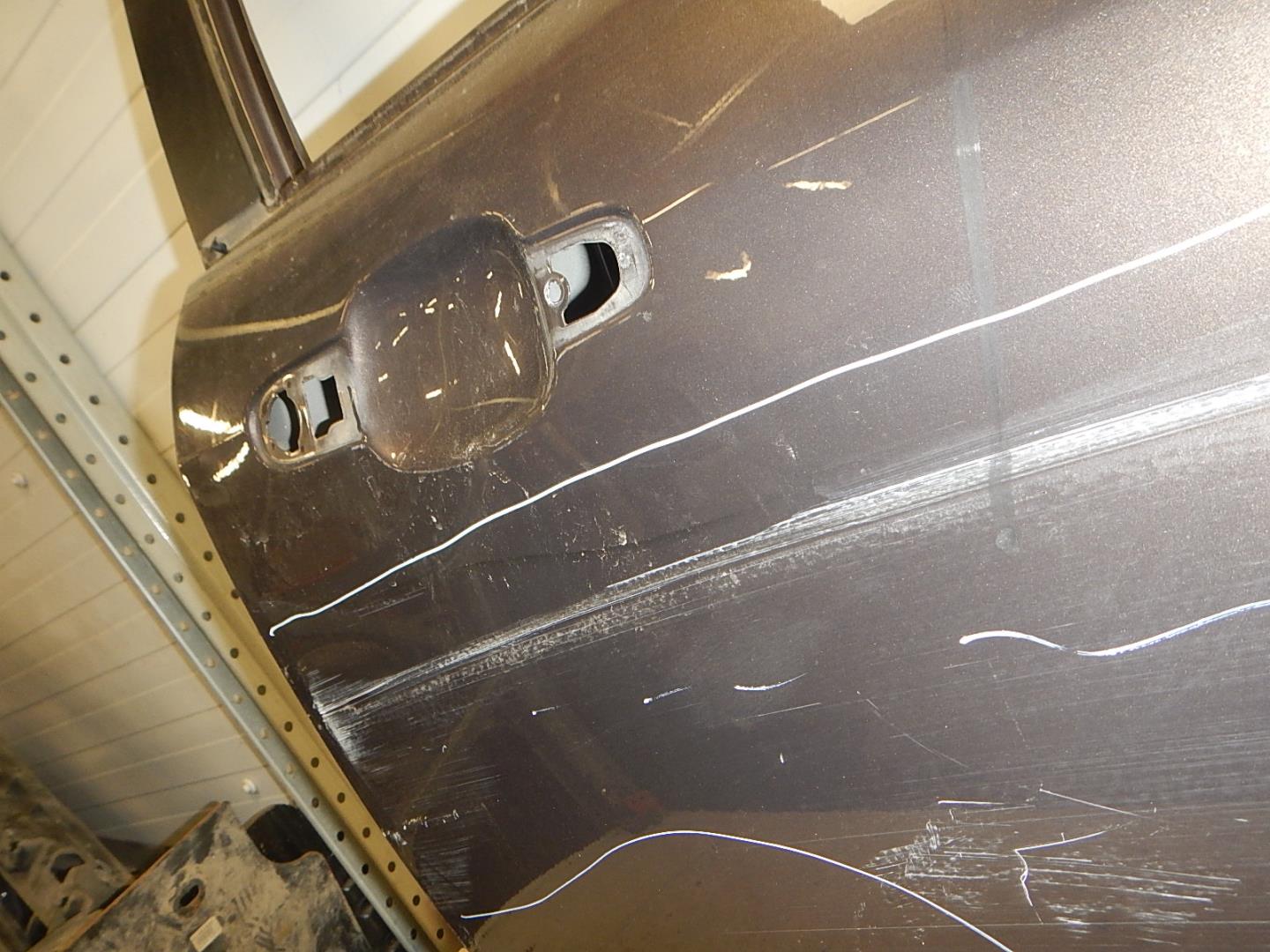 Дверь передняя правая