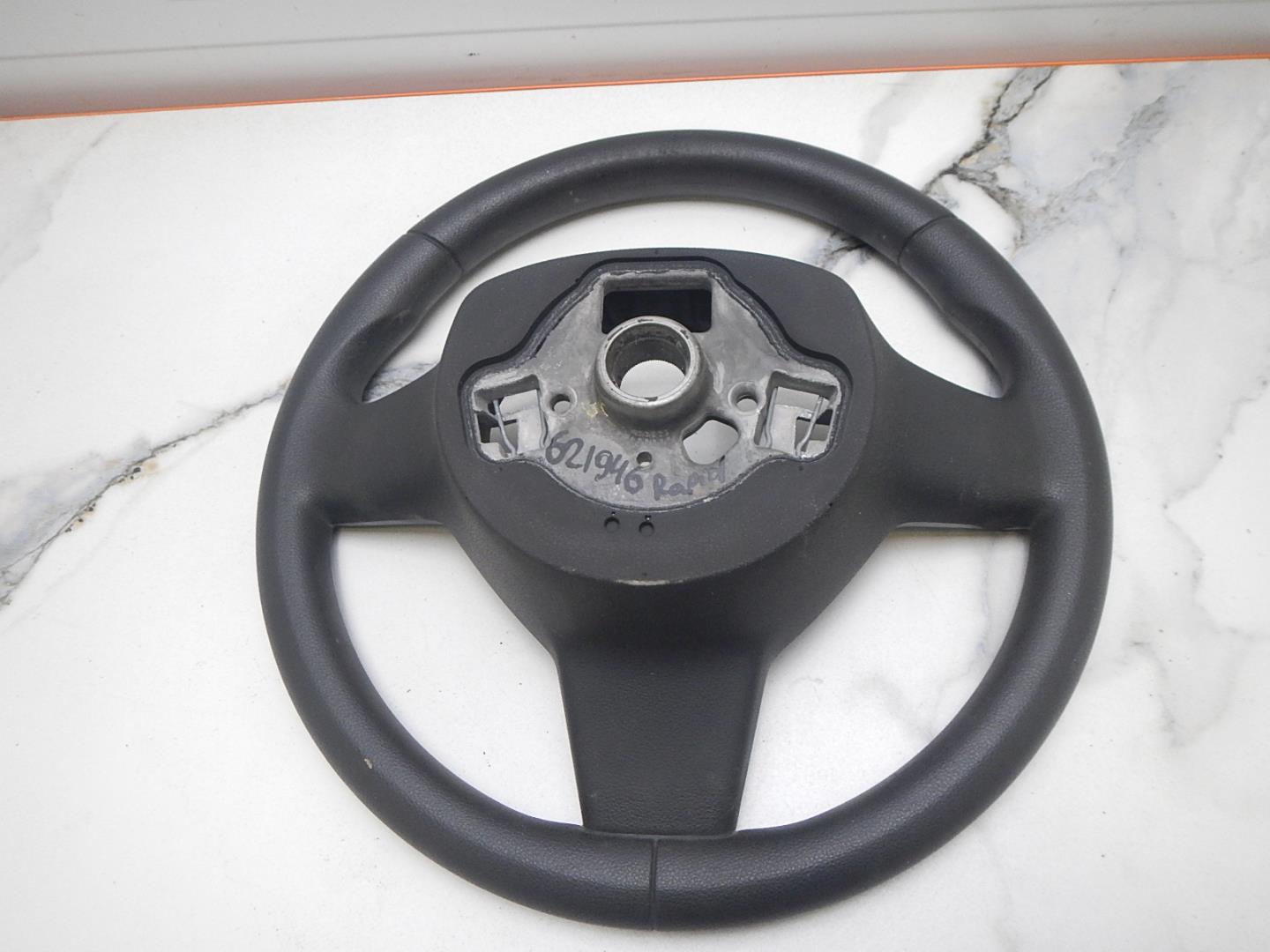 Рулевое колесо (руль)