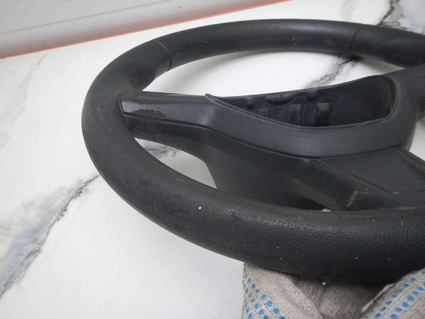 Рулевое колесо (руль)