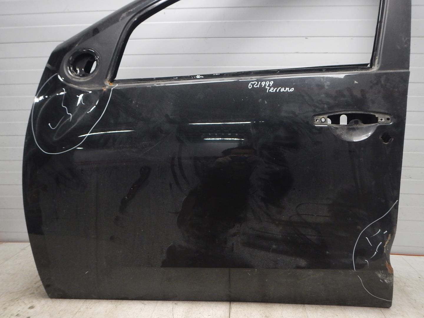 Дверь передняя левая