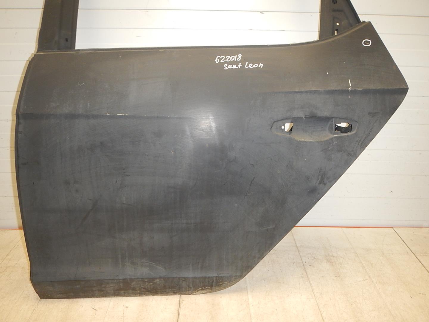 Дверь задняя левая