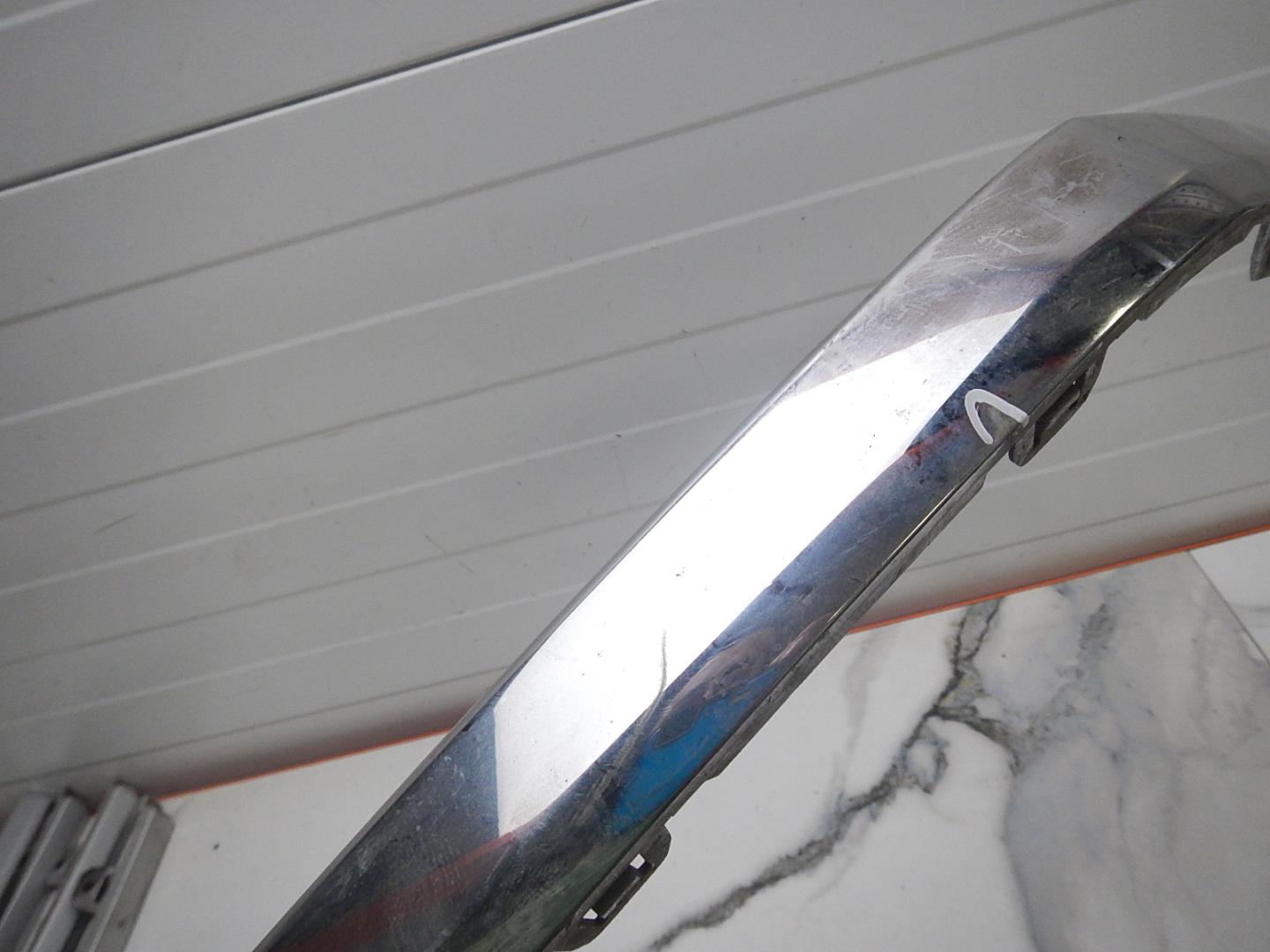 Молдинг заднего бампера