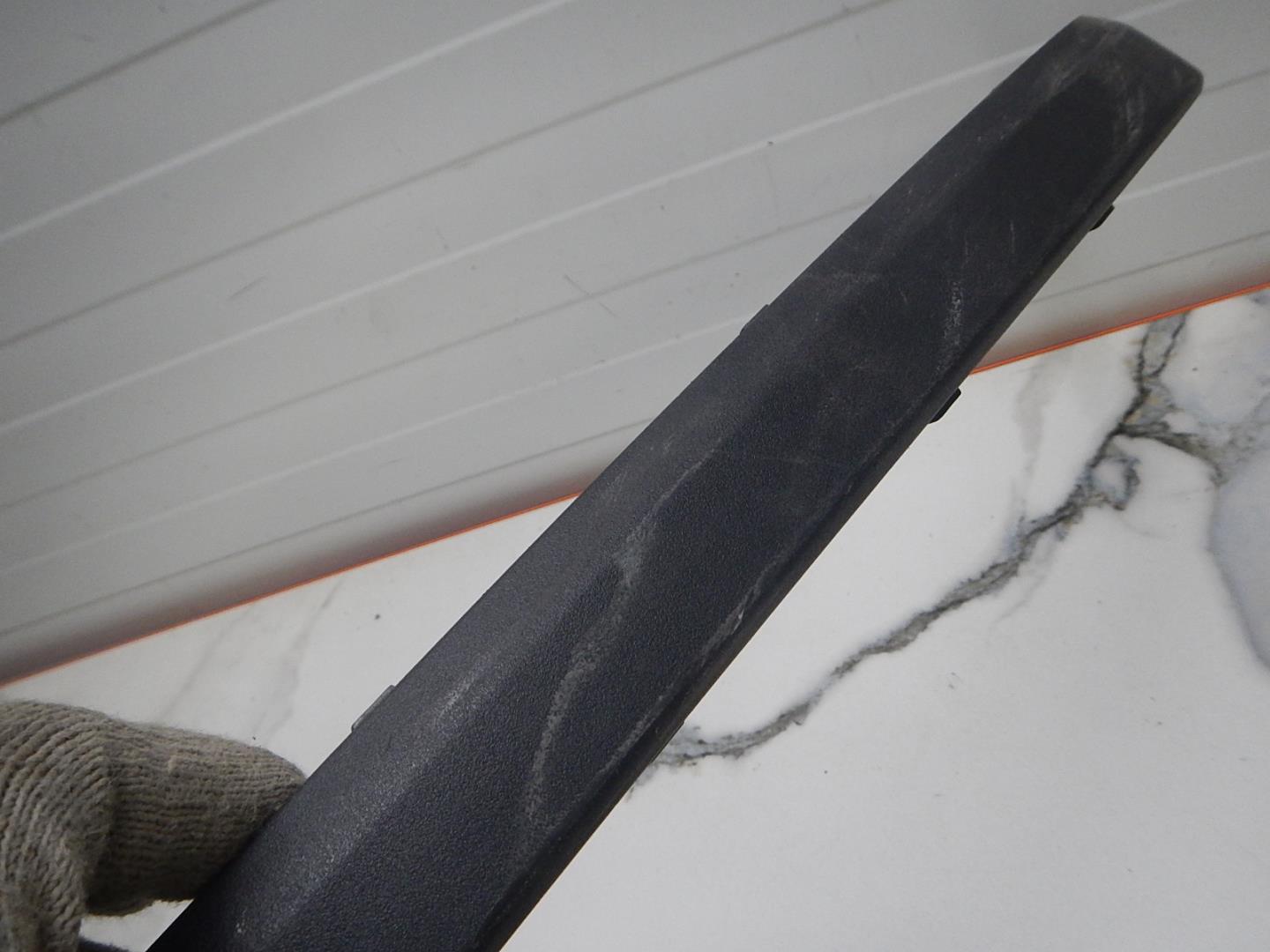 Молдинг заднего бампера