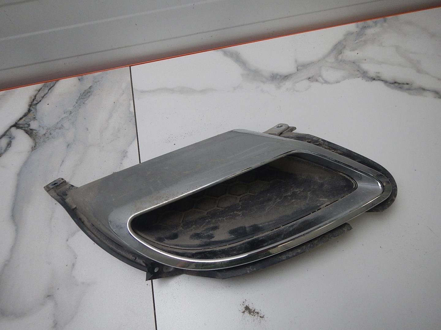 Накладка заднего бампера правая