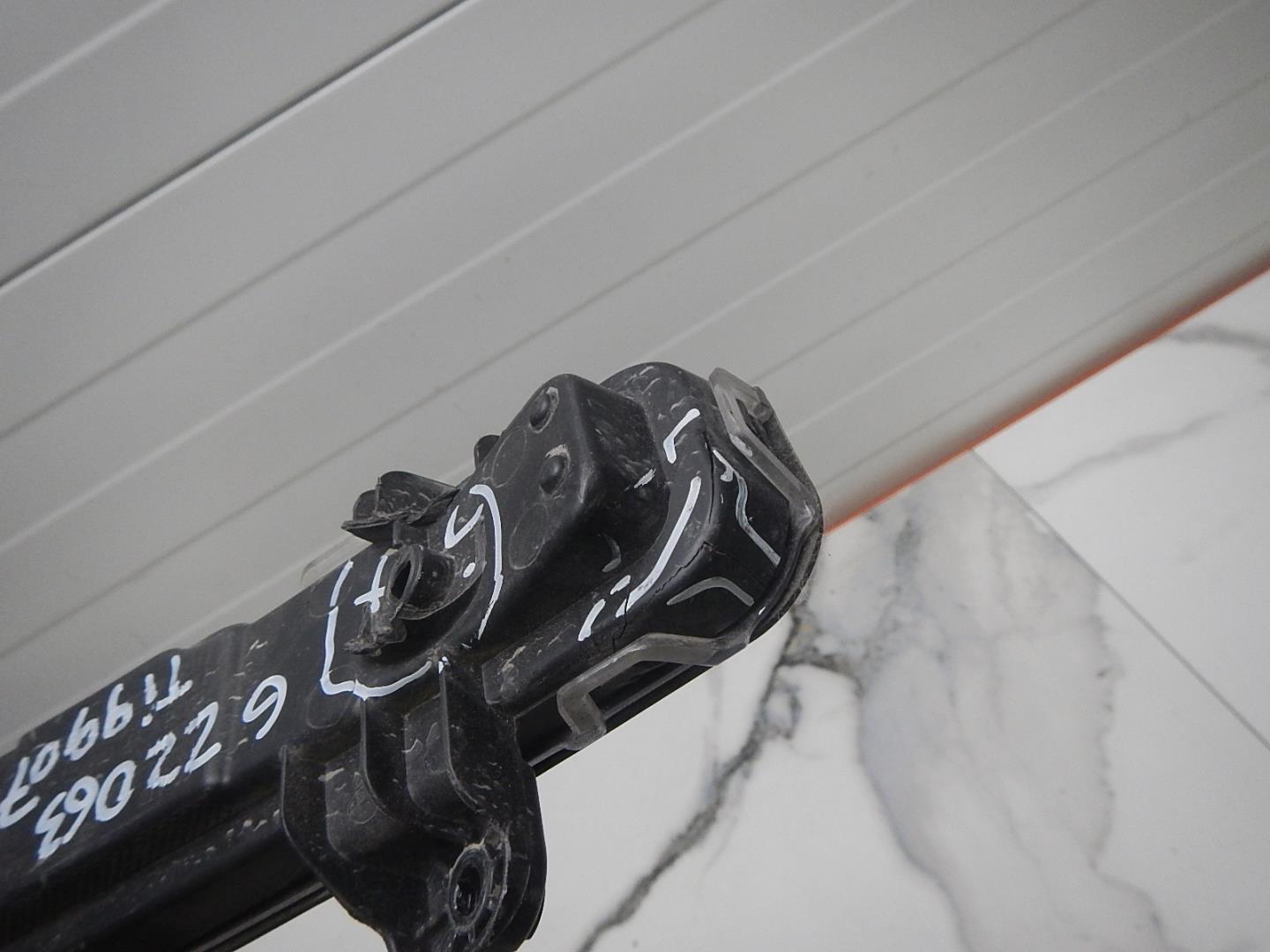 Фара дневного света правая (ходовые огни)