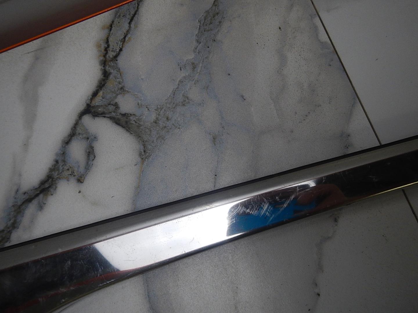 Молдинг заднего крыла правого